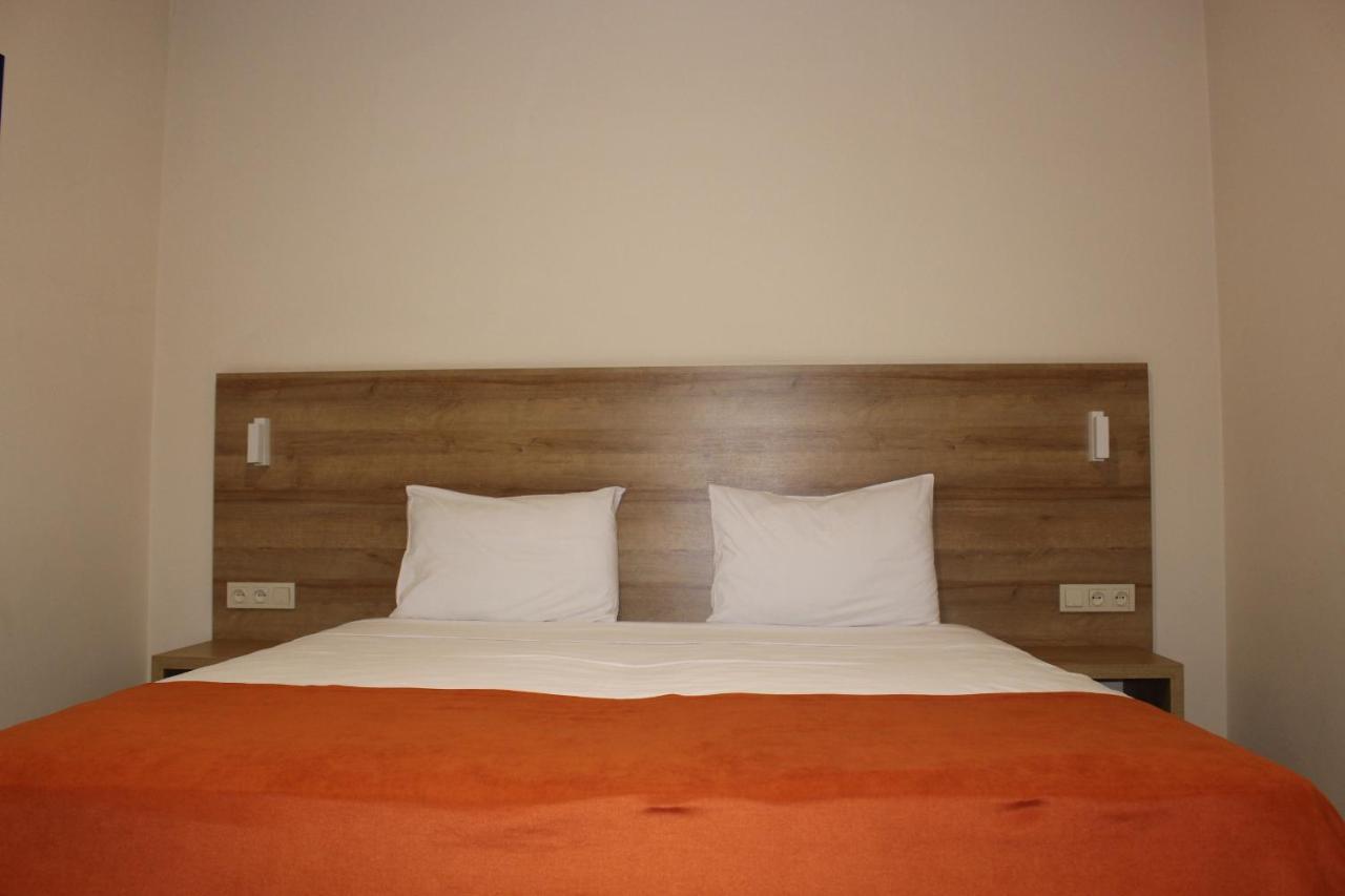 Boutique Hotel 32 Батуми Екстериор снимка
