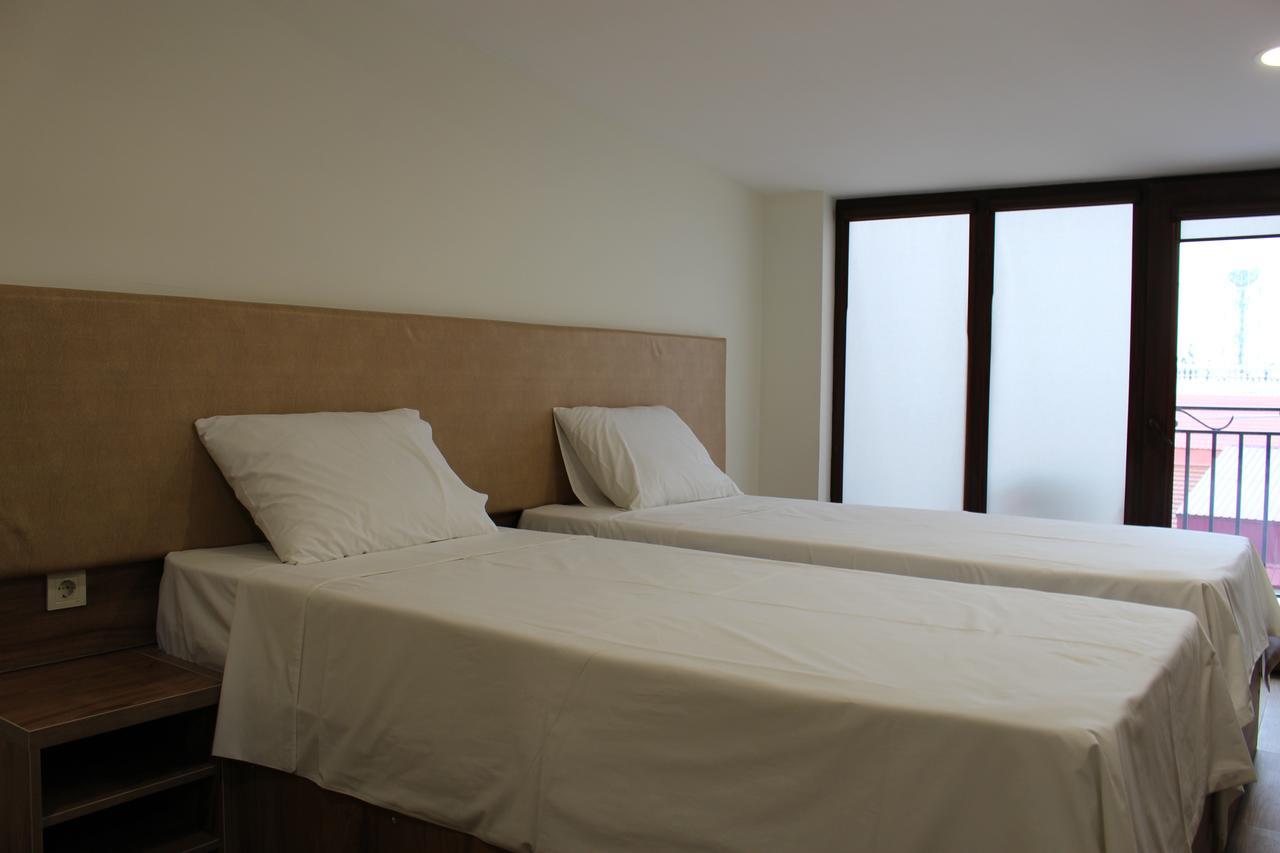 Boutique Hotel 32 Батуми Екстериор снимка